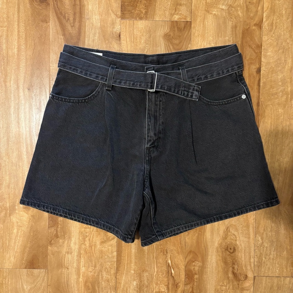 Levi’s Black Denim Pleated Shorts